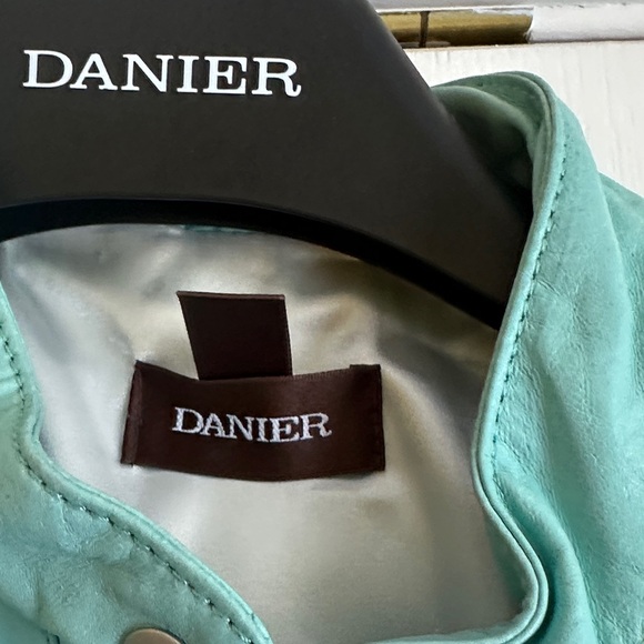 Danier Women's Pastel Green Leather Jacket - Picture 2 of 6